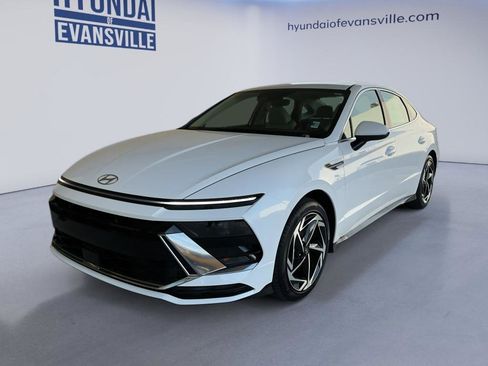 New 2026 Hyundai Sonata SEL FWD image 2