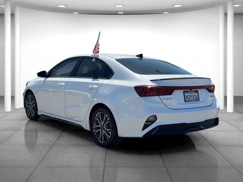 Used 2024 Kia Forte GT-Line w/ GT-Line Premium Package FWD image 3