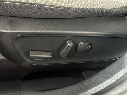 Used 2020 Ford Escape SE FWD image 14