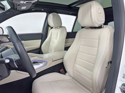 Used 2024 Mercedes-Benz GLE 450e 4MATIC w/ AMG Line Exterior image 47