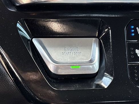 Used 2024 GMC Sierra 2500 Denali w/ Denali Reserve Package image 17