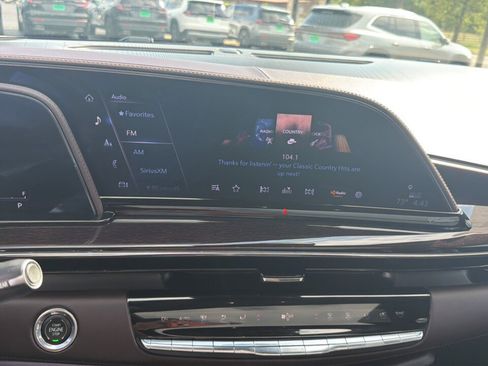 Used 2023 Cadillac Escalade ESV Sport Platinum w/ LPO, ONYX Package image 22