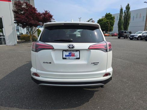 Used 2016 Toyota RAV4 Limited image 5