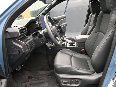 Used 2025 Toyota 4Runner TRD Sport Premium AWD/4WD image 23