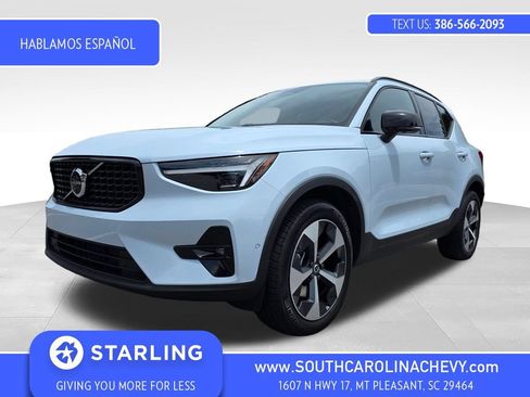 Used 2026 Volvo XC40 B5 Plus AWD/4WD image 1