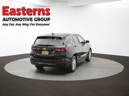 Used 2022 Chevrolet Equinox LT w/ LPO, Floor Liner Package image 38