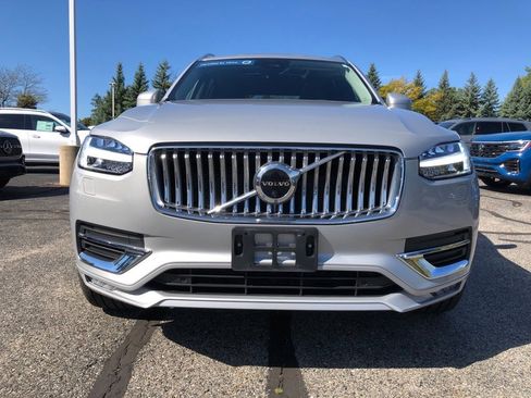 Used 2023 Volvo XC90 B6 Ultimate w/ Protection Package Premier image 2