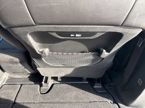 Used 2025 Chrysler Pacifica Limited FWD image 33