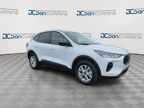 New 2026 Ford Escape Active w/ Cold Weather Package image 2