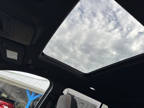 New 2026 Chevrolet Traverse LT w/ Sun and Wheel Package image 31