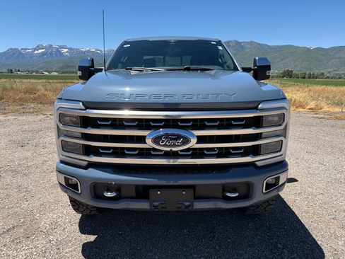 Used 2023 Ford F350 Platinum w/ Tremor Off-Road Package AWD/4WD image 2