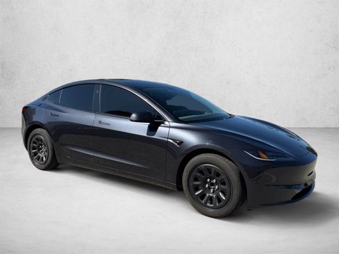 Used 2026 Tesla Model 3 RWD image 3