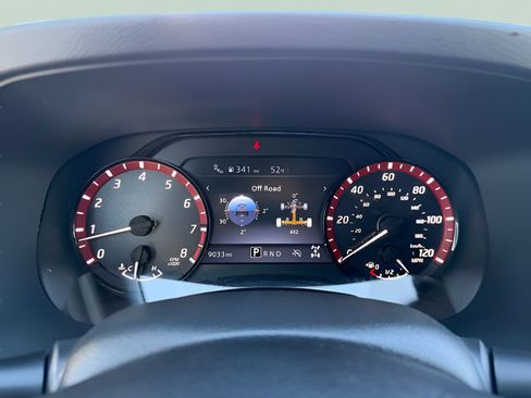 Certified 2025 Nissan Frontier PRO-4X AWD/4WD image 18