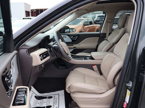 Used 2023 Lincoln Aviator Reserve w/ Equipment Group 201A AWD/4WD image 20