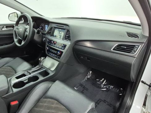Used 2016 Hyundai Sonata Sport w/ Option Group 1V FWD image 26