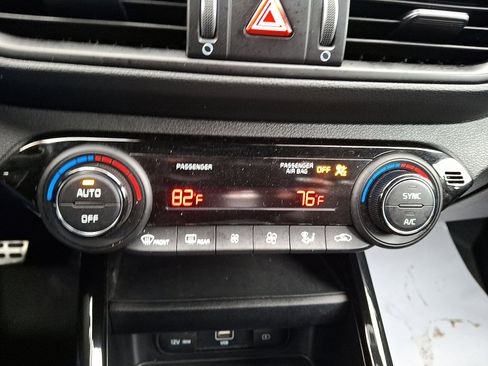 Used 2023 Kia Forte GT-Line image 16