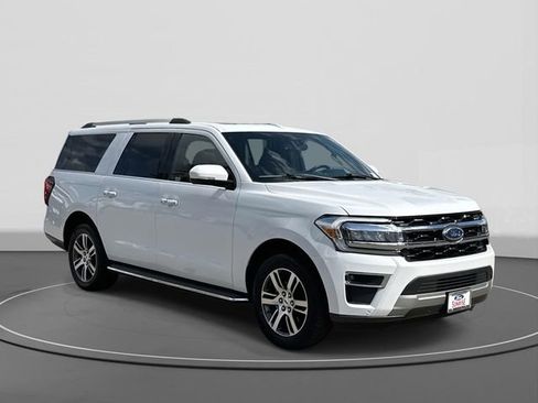 Used 2022 Ford Expedition Max Limited image 4