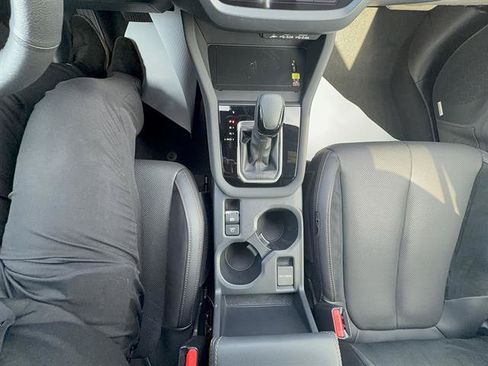 Used 2025 Subaru Forester Touring AWD/4WD image 18
