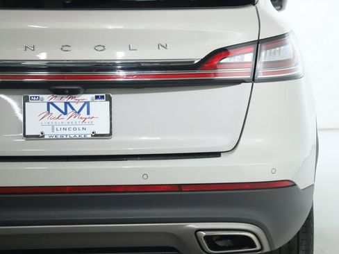 Certified 2023 Lincoln Nautilus Reserve w/ Luxury Package image 46