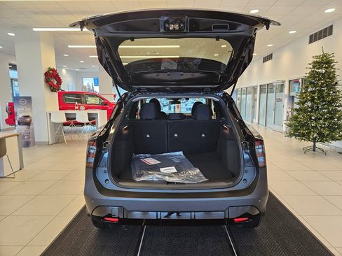 New 2026 Nissan Kicks SV w/ Charging Package image 9