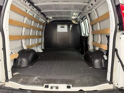 Used 2023 Chevrolet Express 2500 Work Van w/ Driver Convenience Package image 25