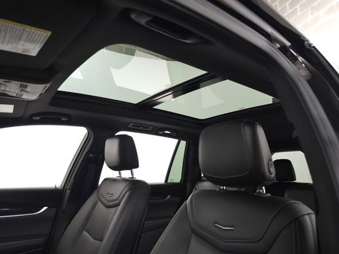 Certified 2023 Cadillac XT6 Premium Luxury w/ Technology Package AWD/4WD image 23