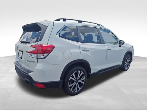Used 2023 Subaru Forester Limited AWD/4WD image 5