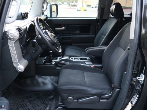 Used 2007 Toyota FJ Cruiser 4WD image 13