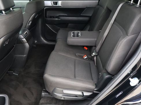 Certified 2025 Hyundai Santa Fe SE FWD image 18