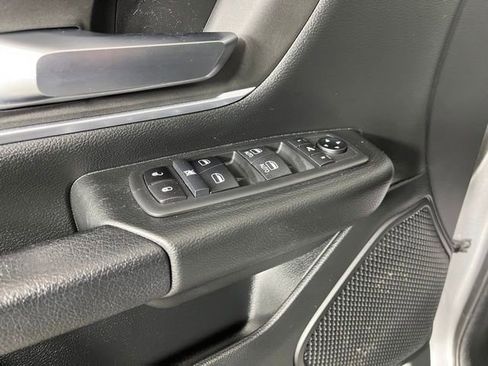 Used 2021 RAM 1500 Big Horn image 16