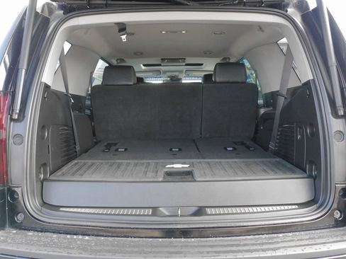 Used 2018 Chevrolet Tahoe LT image 17