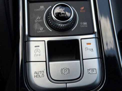 Certified 2024 Kia Telluride SX Prestige X-Line AWD/4WD image 39