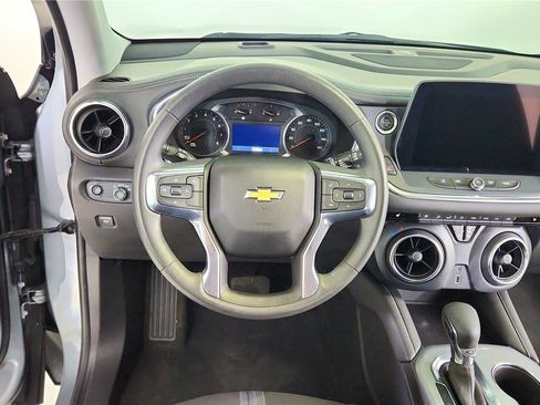 Used 2024 Chevrolet Blazer LT image 28