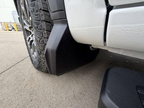 New 2026 GMC Sierra 1500 SLE w/ Max Trailering Package image 38