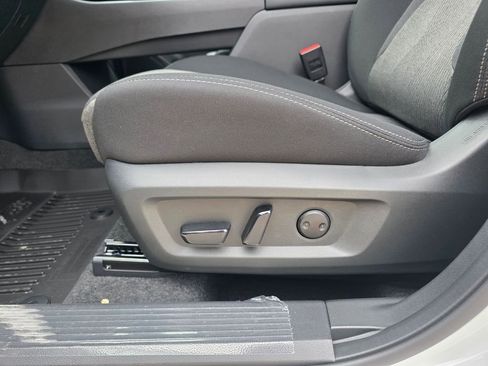 New 2026 Nissan Rogue SV w/ Cold Weather Package AWD/4WD image 17