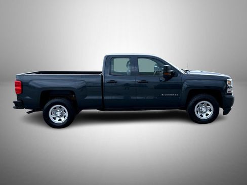 Used 2017 Chevrolet Silverado 1500 W/T AWD/4WD image 4