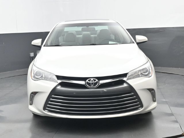 Used 2017 Toyota Camry XLE w/ Moonroof Package FWD image 20