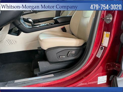Used 2018 Ford Edge Titanium w/ Equipment Group 301A FWD image 13