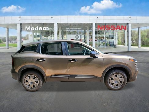 New 2026 Nissan Kicks S FWD image 7