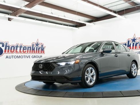 Used 2025 Honda Accord LX image 1