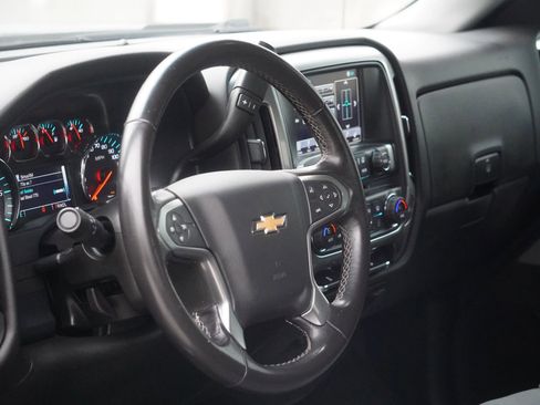 Used 2018 Chevrolet Silverado 1500 LT w/ All Star Edition AWD/4WD image 29