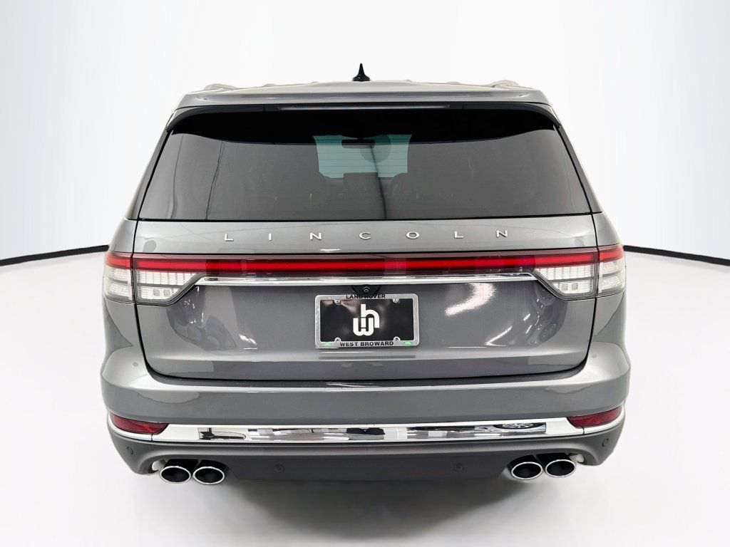 Used 2022 Lincoln Aviator Reserve w/ Equipment Group 201A RWD image 6