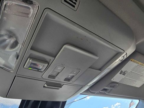 Used 2021 Toyota Tundra Limited image 32