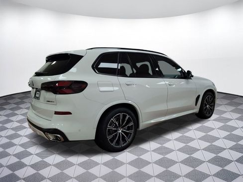 New 2026 BMW X5 xDrive50e w/ M Sport Package image 8