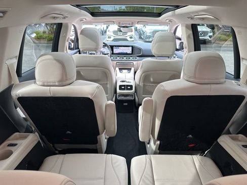 New 2026 Mercedes-Benz GLS 450 4MATIC image 29
