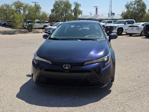 Used 2025 Toyota Corolla LE FWD image 3