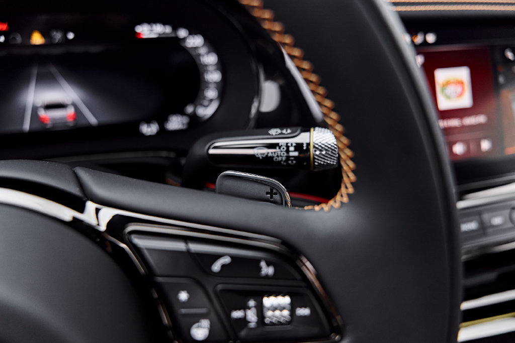 Used 2025 Bentley Flying Spur Plug-In Hybrid AWD/4WD image 57