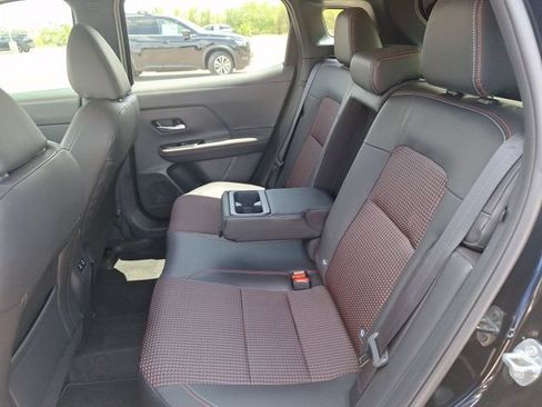 Certified 2025 Nissan Kicks SR FWD image 25