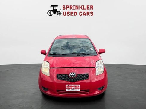 Used 2007 Toyota Yaris 2-Door Hatchback FWD image 2