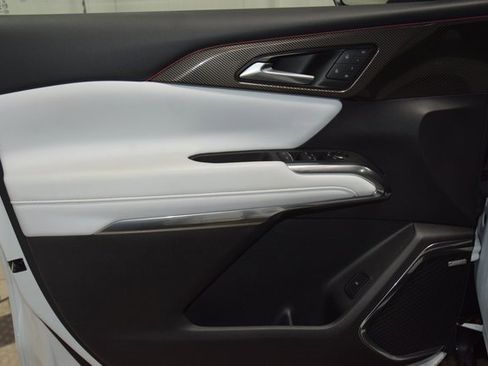 Used 2025 Chevrolet Traverse High Country image 47